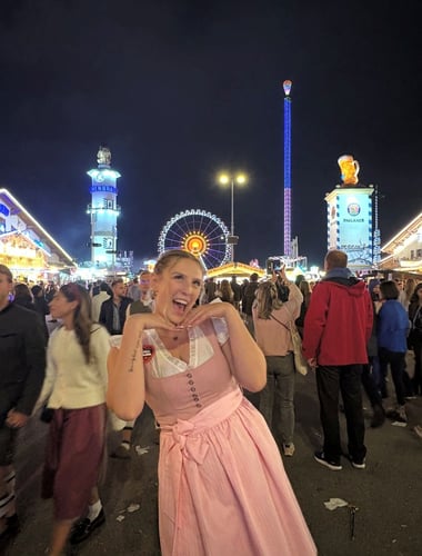 AIFS Teilnehmerin beim Oktoberfest in ihrer Heimat München