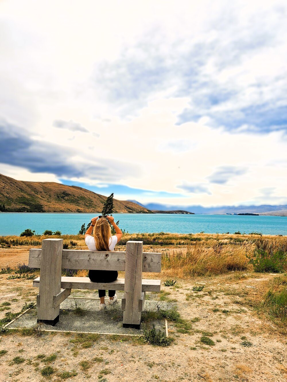 aifs-ugc-au-pair-neuseeland-bank-person-wasser-astridb