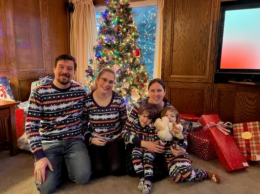 ugc-au-pair-usa-melanie-weihnachten-familie-weihnachtsbaum-geschenke