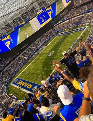 ugc-aifs-studieren-im-ausland-usa-sinav-football-game