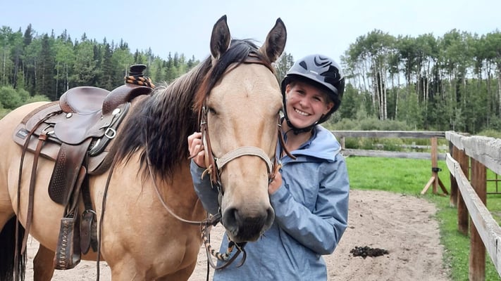 vanessa-farmwork-ranchwork-pferd-kanada